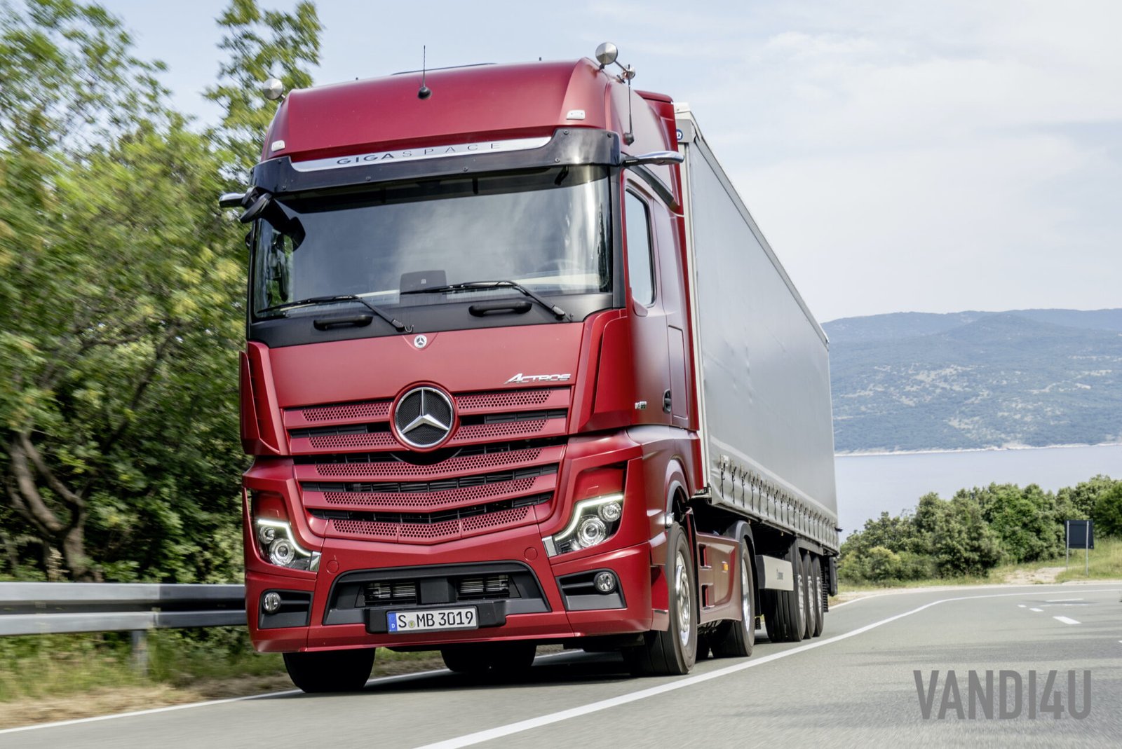 Mercedes Benz Actros 1851