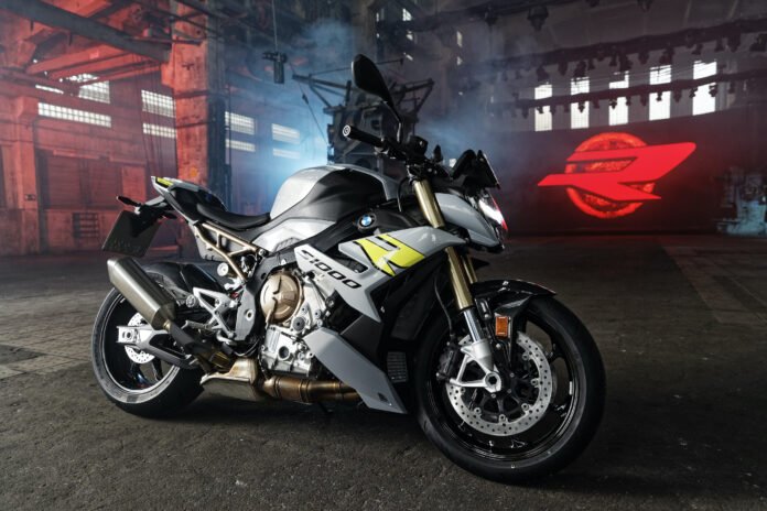 BMW S 1000 R launched in India at Rs 17.90 lakh | Vandi4u