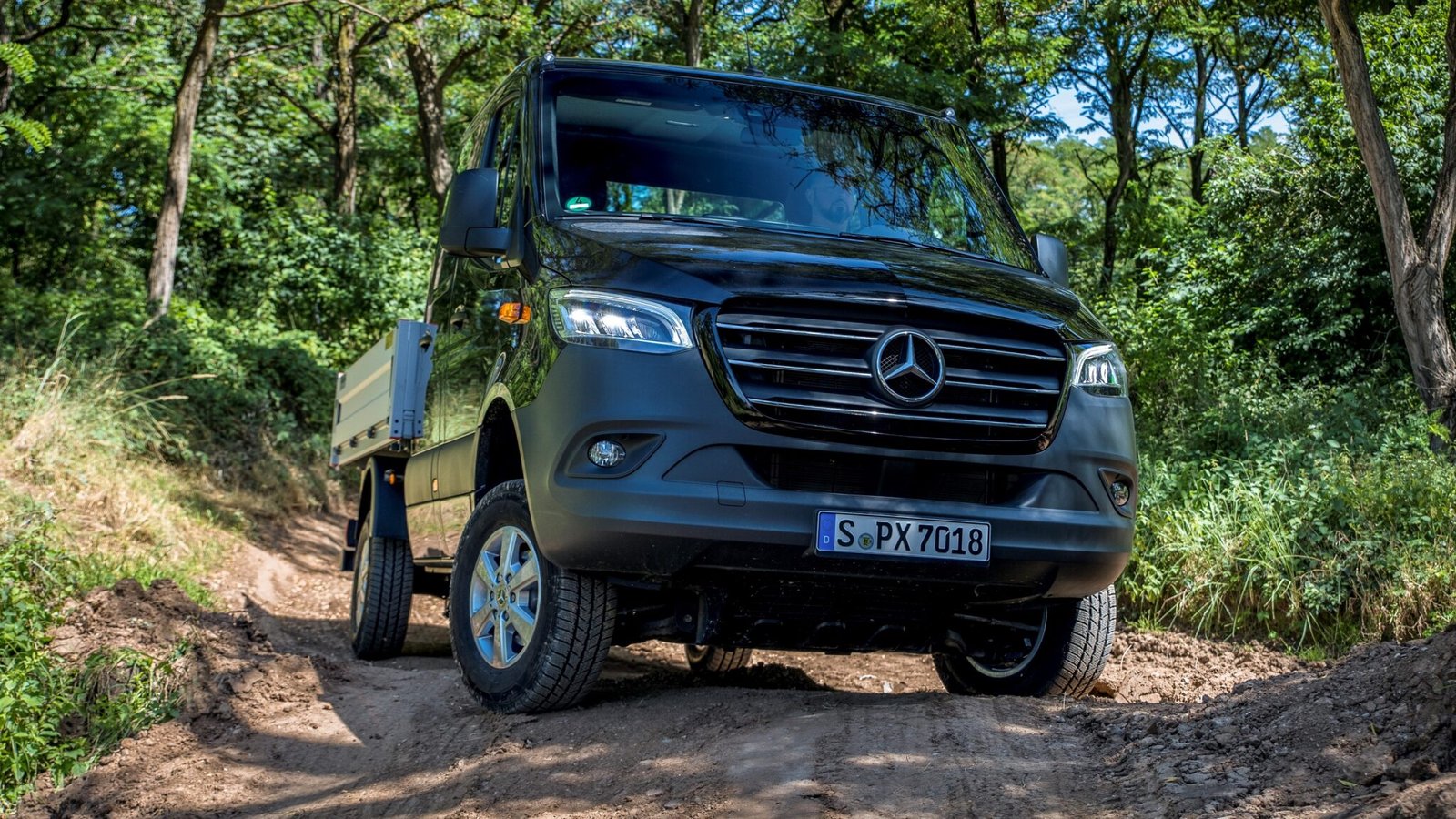 2022 Mercedes Benz Sprinter gets new engine and AWD system - Vandi4u